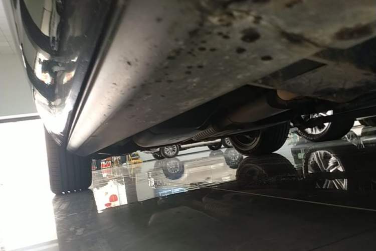 Used Land Rover Discovery 2020 3.0 SC V6 30th Anniversary Special Edition Right Side Sill