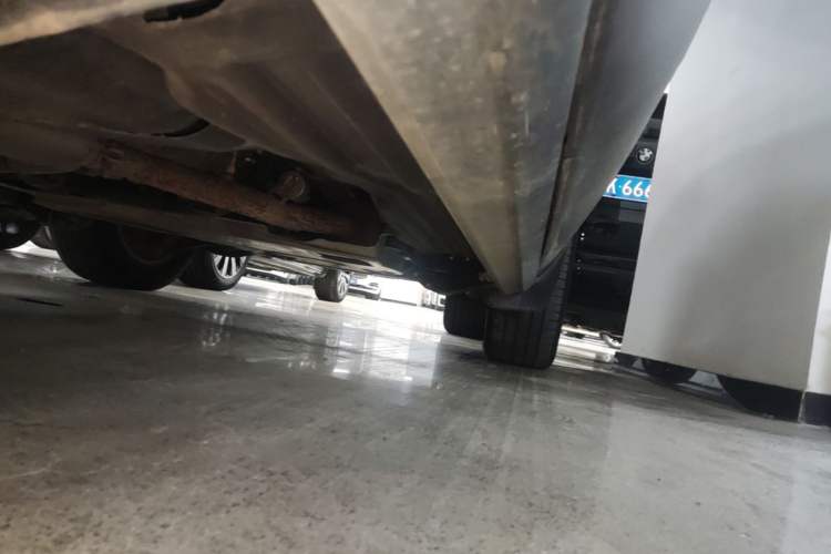 Used Land Rover Discovery 2020 3.0 SC V6 SE Right Side Sill