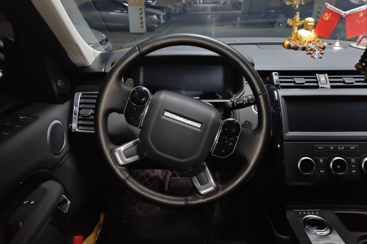 Used Land Rover Discovery 2020 3.0 SC V6 SE Steering Wheel
