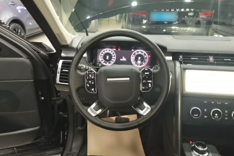 Used Land Rover Discovery 2020 3.0 SC V6 30th Anniversary Special Edition Steering Wheel