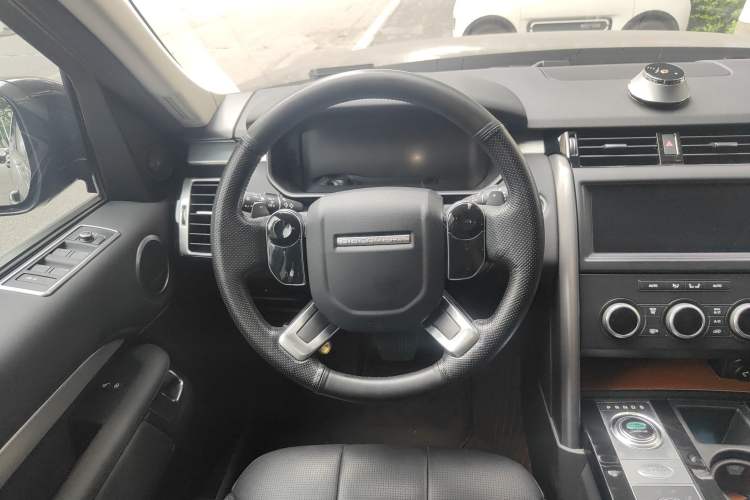 Used Land Rover Discovery 2020 2.0T 30th Anniversary Special Edition Steering Wheel