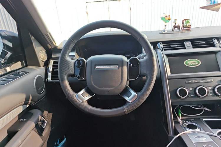 Used Land Rover Discovery 2020 2.0T 30th Anniversary Special Edition Steering Wheel