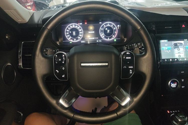 Used Land Rover Discovery 2020 3.0 SC V6 SE Steering Wheel