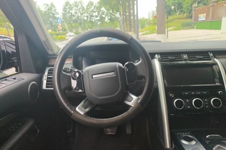 Used Land Rover Discovery 2020 3.0 SC V6 HSE Steering Wheel