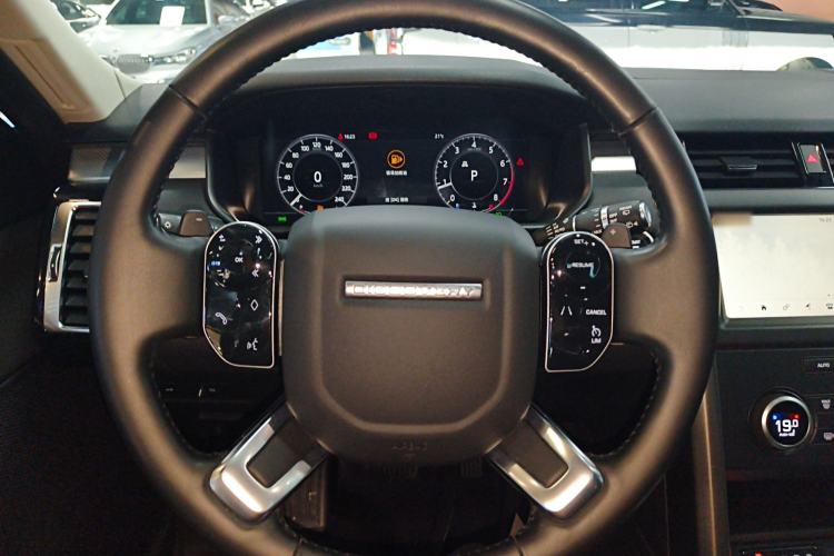 Used Land Rover Discovery 2020 3.0 SC V6 30th Anniversary Special Edition Steering Wheel