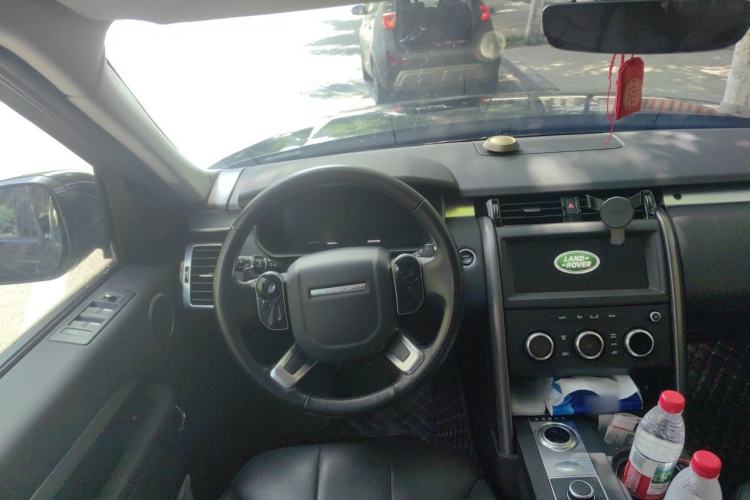 Used Land Rover Discovery 2020 3.0 SC V6 30th Anniversary Special Edition Steering Wheel