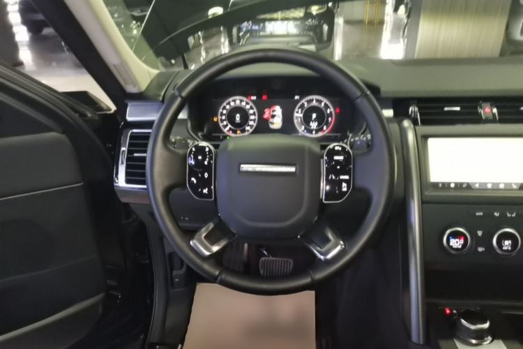 Used Land Rover Discovery 2020 3.0 SC V6 30th Anniversary Special Edition Steering Wheel