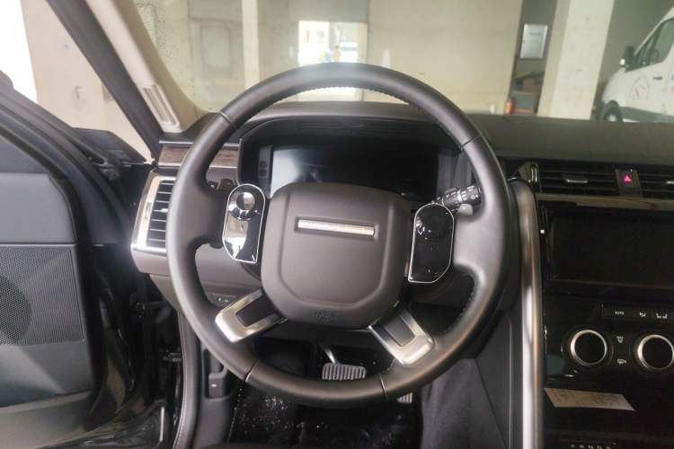 Used Land Rover Discovery 2020 2.0T 30th Anniversary Special Edition Steering Wheel