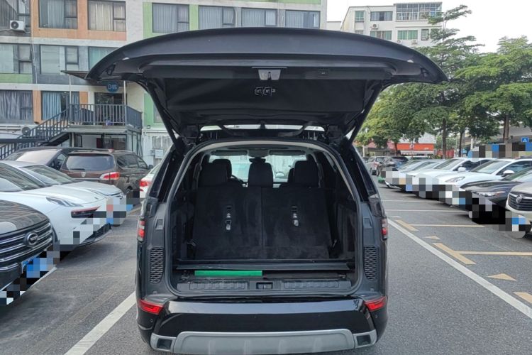 Used Land Rover Discovery 2020 3.0 SC V6 30th Anniversary Special Edition Trunk