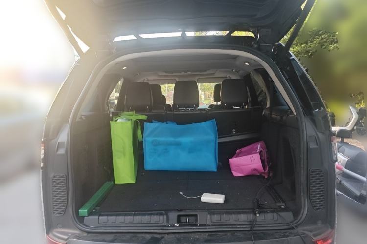 Used Land Rover Discovery 2020 2.0T SE Trunk