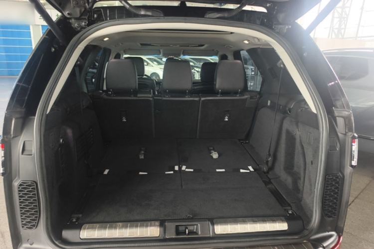 Used Land Rover Discovery 2020 3.0 SC V6 SE Trunk