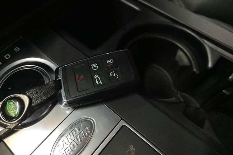 Used Land Rover Discovery 2020 3.0 SC V6 30th Anniversary Special Edition Vehicle Key