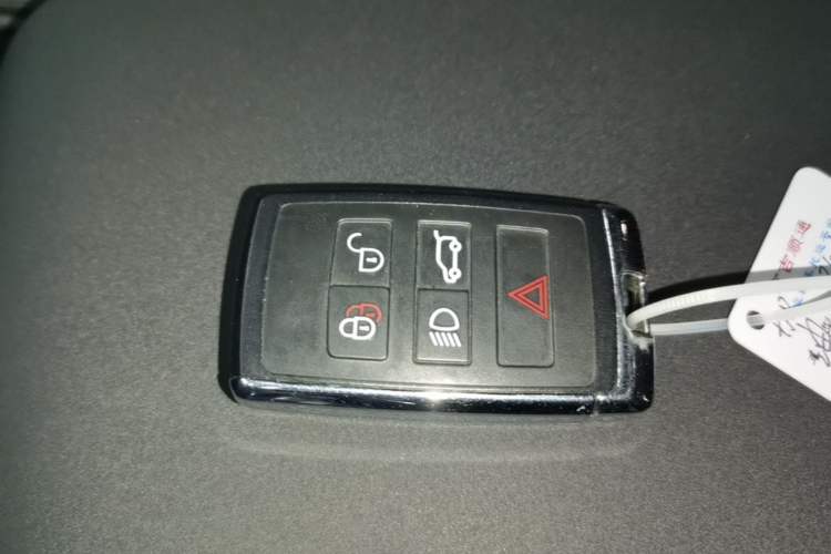 Used Land Rover Discovery 2020 3.0 SC V6 30th Anniversary Special Edition Vehicle Key