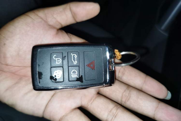 Used Land Rover Discovery 2020 2.0T 30th Anniversary Special Edition Vehicle Key