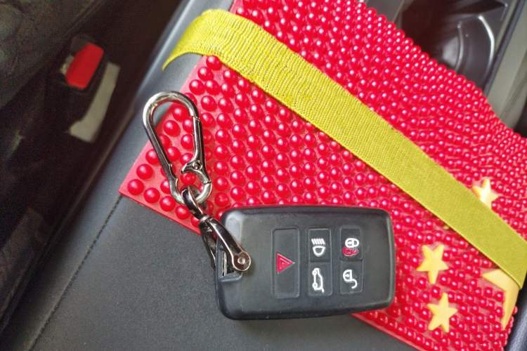 Used Land Rover Discovery 2020 3.0 SC V6 30th Anniversary Special Edition Vehicle Key