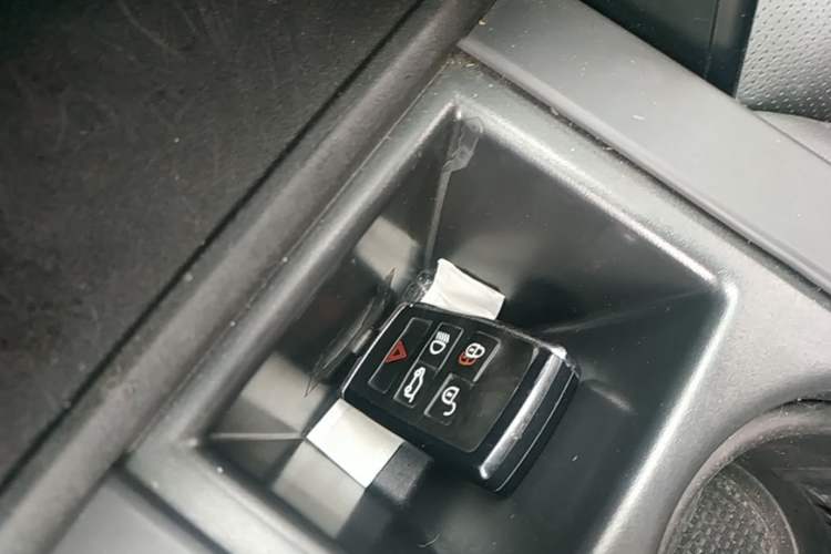 Used Land Rover Discovery 2020 3.0 SC V6 SE Vehicle Key