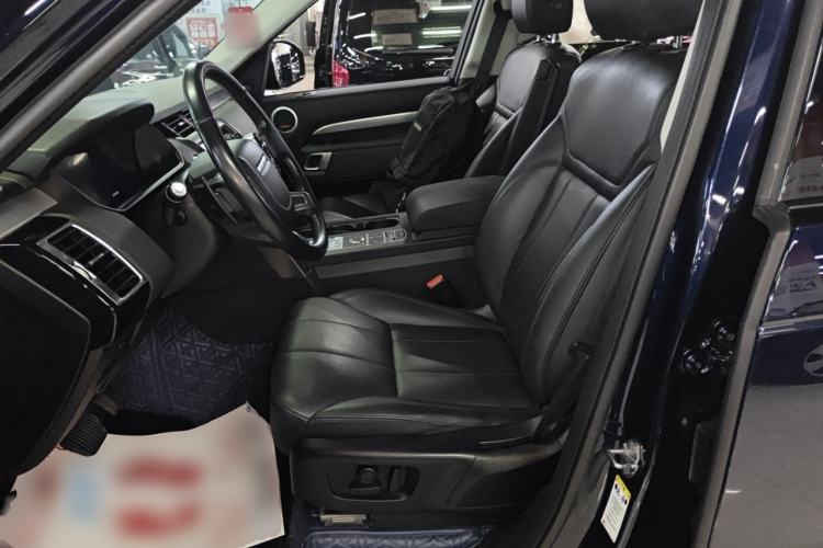 Used Land Rover Discovery 2020 3.0 SC V6 30th Anniversary Special Edition Left Front Seat