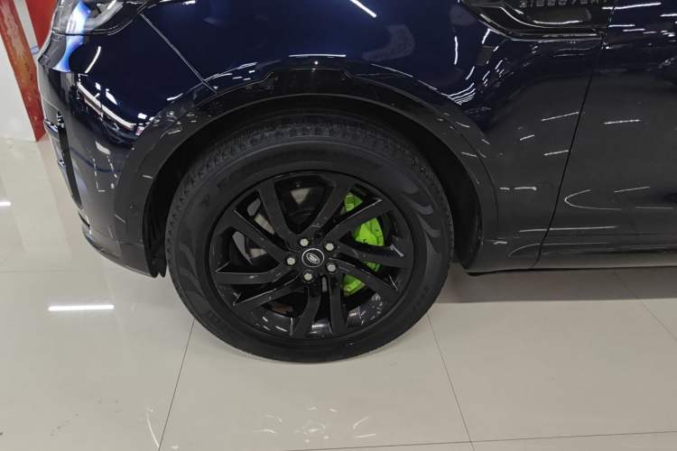 Used Land Rover Discovery 2020 3.0 SC V6 30th Anniversary Special Edition Left Front Wheel Hub