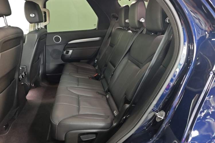 Used Land Rover Discovery 2020 3.0 SC V6 30th Anniversary Special Edition Left Rear Seat