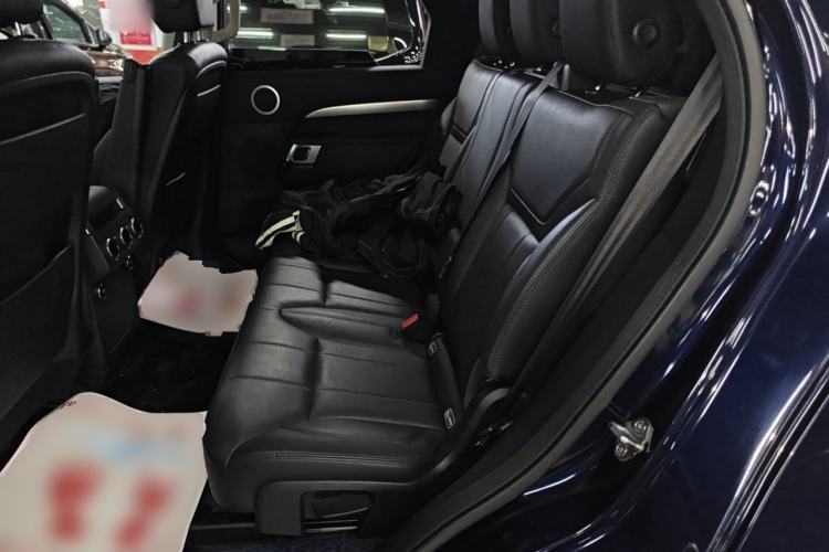 Used Land Rover Discovery 2020 3.0 SC V6 30th Anniversary Special Edition Left Rear Seat