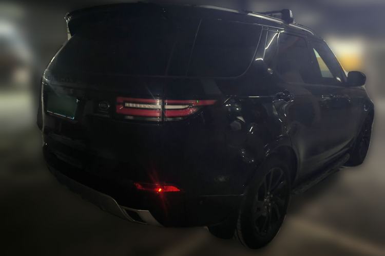 Used Land Rover Discovery 2020 3.0 SC V6 30th Anniversary Special Edition Rear Right 45 Deg
