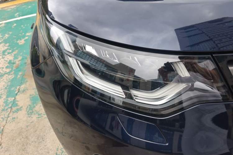 Used Land Rover Discovery 2020 3.0 SC V6 SE Right Front Headlight