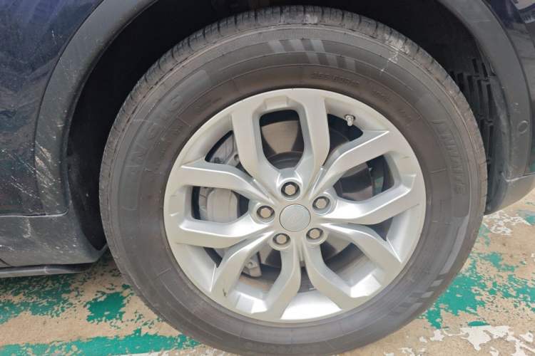 Used Land Rover Discovery 2020 3.0 SC V6 SE Right Front Wheel Hub