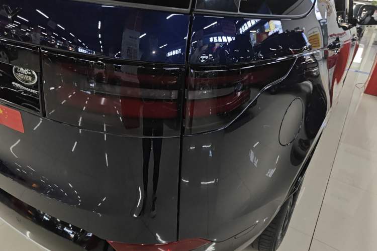 Used Land Rover Discovery 2020 3.0 SC V6 30th Anniversary Special Edition Right Rear Taillight