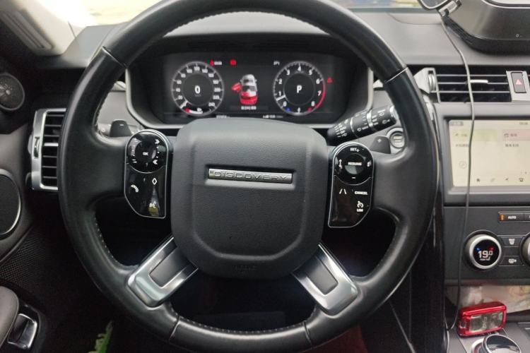 Used Land Rover Discovery 2020 3.0 SC V6 SE Steering Wheel