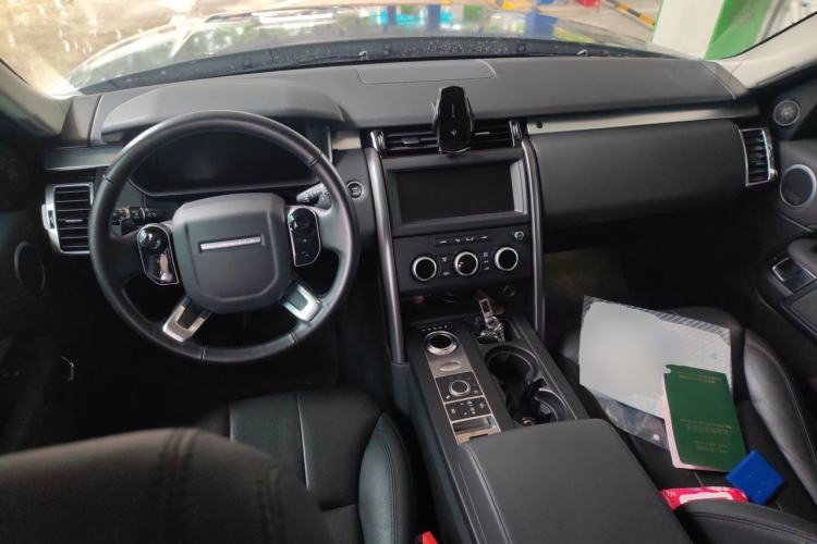 Used Land Rover Discovery 2020 3.0 SC V6 30th Anniversary Special Edition Center Console