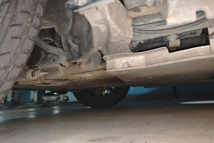 Used Land Rover Discovery 2020 2.0T SE Chassis Front Left