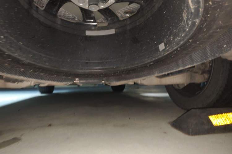 Used Land Rover Discovery 2020 2.0T SE Chassis Rear