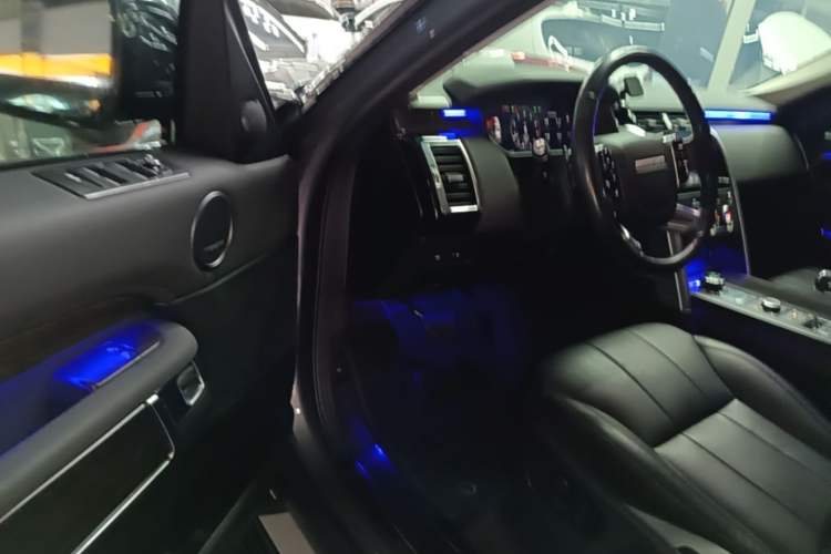Used Land Rover Discovery 2020 2.0T 30th Anniversary Special Edition Driver Seat
