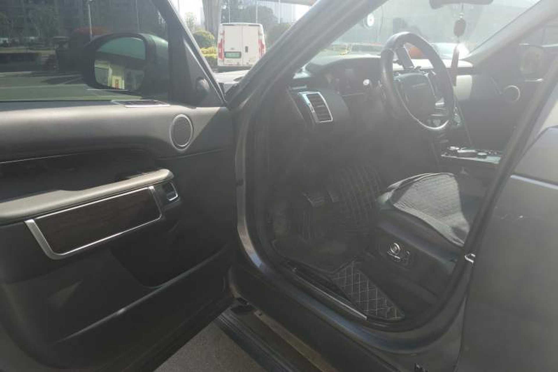 Used Land Rover Discovery 2020 3.0 SC V6 SE Driver Seat