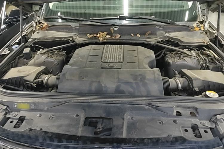 Used Land Rover Discovery 2020 3.0 SC V6 SE Engine Bay