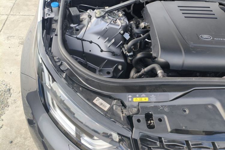 Used Land Rover Discovery 2020 2.0T 30th Anniversary Special Edition Engine Bay Right