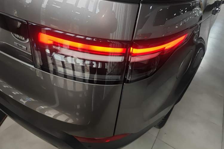 Used Land Rover Discovery 2020 3.0 SC V6 SE Exterior 6