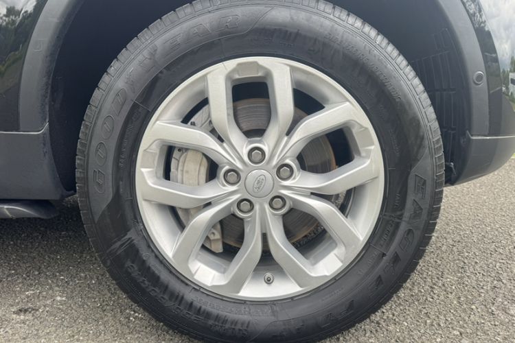 Used Land Rover Discovery 2020 3.0 SC V6 SE Exterior 8