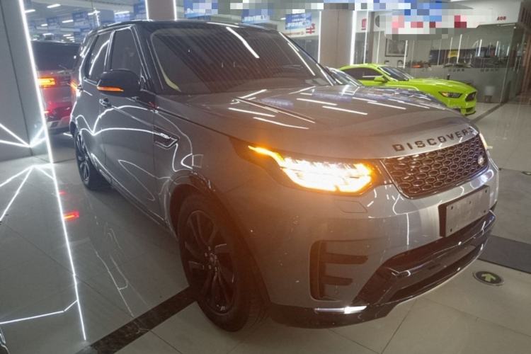 Used Land Rover Discovery 2020 3.0 SC V6 30th Anniversary Special Edition Front Right 45 Deg
