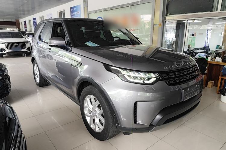 Used Land Rover Discovery 2020 2.0T SE Front Right 45 Deg