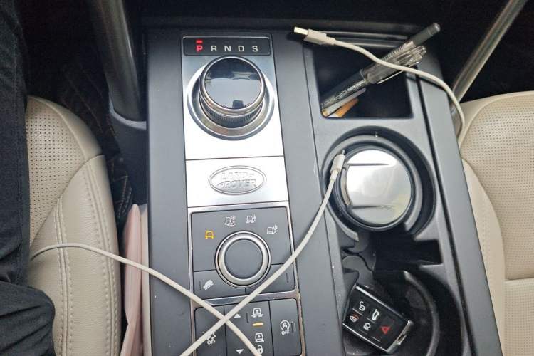 Used Land Rover Discovery 2020 2.0T 30th Anniversary Special Edition Gear Lever
