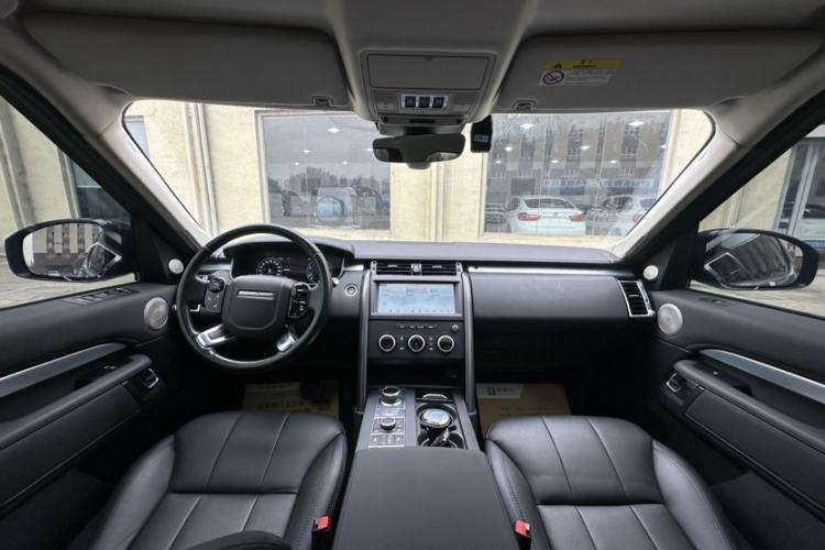 Used Land Rover Discovery 2020 3.0 SC V6 30th Anniversary Special Edition Interior 1