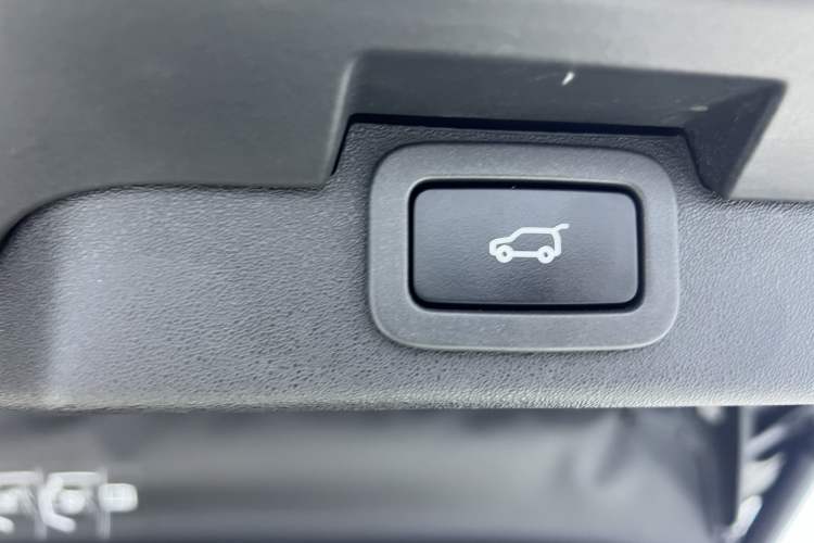 Used Land Rover Discovery 2020 2.0T 30th Anniversary Special Edition Interior 1
