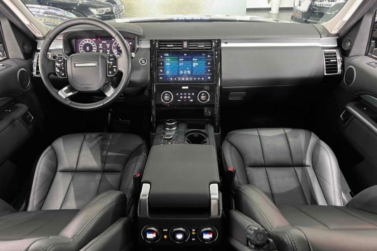 Used Land Rover Discovery 2020 2.0T 30th Anniversary Special Edition Interior 1