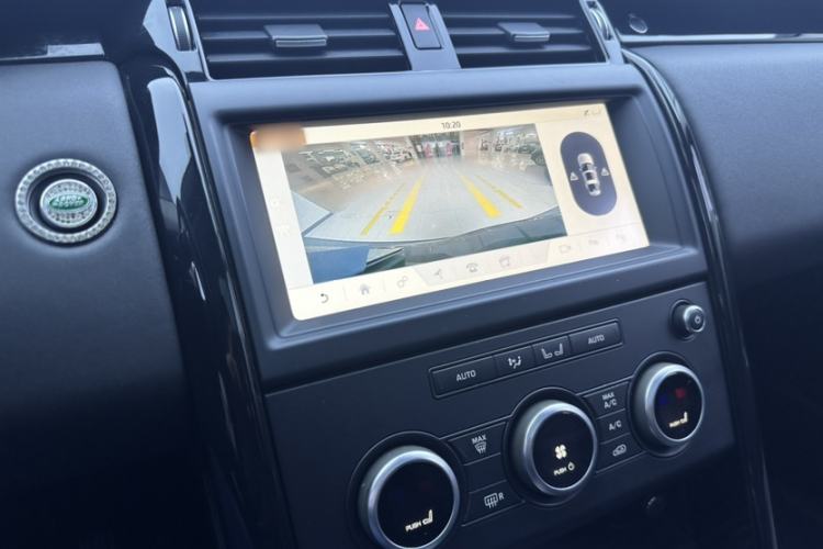 Used Land Rover Discovery 2020 3.0 SC V6 SE Interior 2