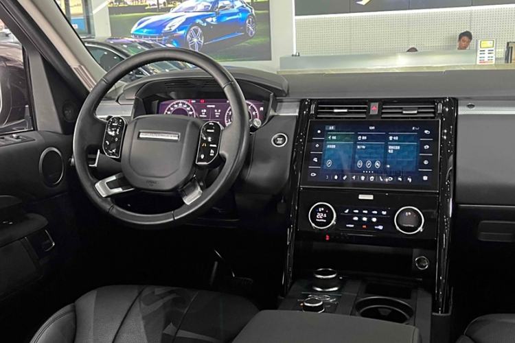 Used Land Rover Discovery 2020 2.0T 30th Anniversary Special Edition Interior 2