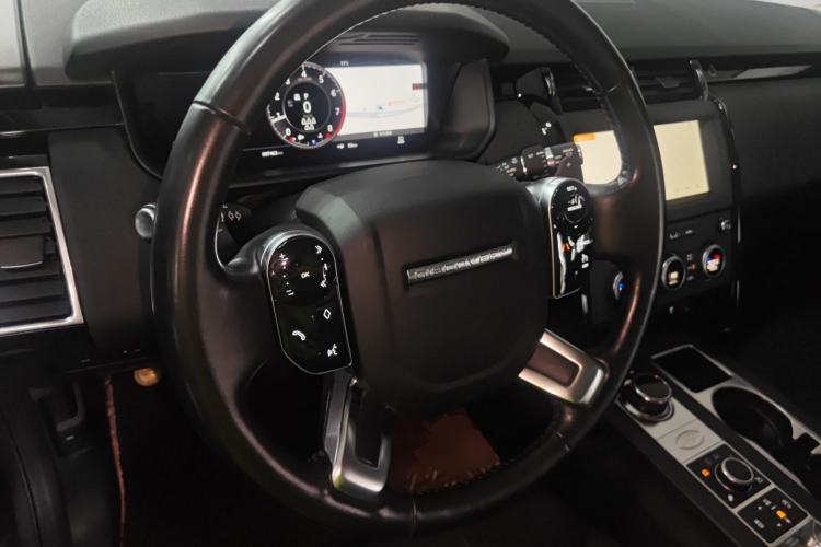 Used Land Rover Discovery 2020 3.0 SC V6 SE Interior 2