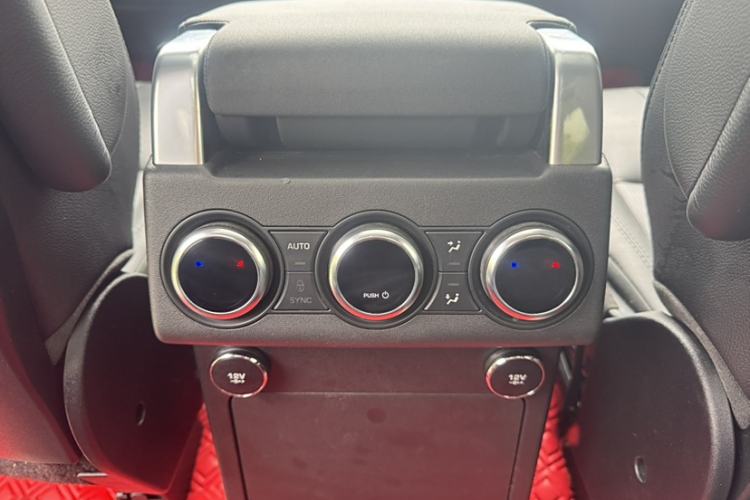 Used Land Rover Discovery 2020 3.0 SC V6 SE Interior 3