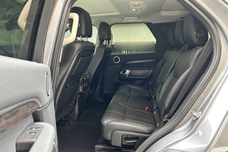 Used Land Rover Discovery 2020 2.0T 30th Anniversary Special Edition Interior 4