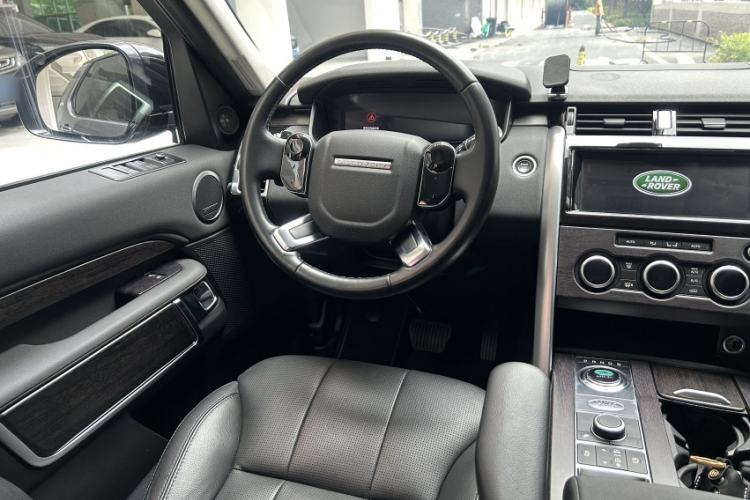 Used Land Rover Discovery 2020 2.0T 30th Anniversary Special Edition Interior 5